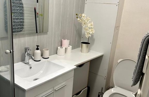 Dieppe Apartment | Mona Stère