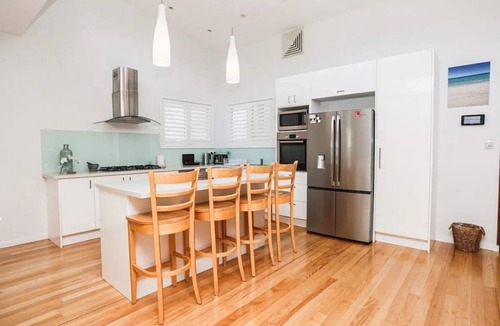 Mona Vale House | Mona Vale Coastal Escape