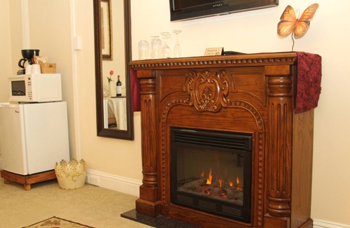 Capitola Bed & Breakfast | Monarch Cove Inn