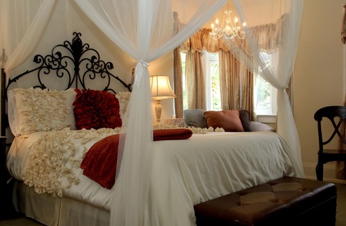 Capitola Bed & Breakfast | Monarch Cove Inn