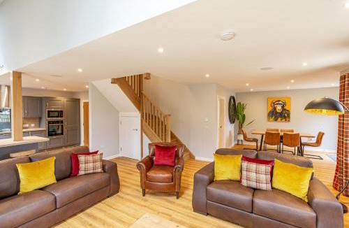 Lewiston House | Monarch Lodge 13 with Hot Tub