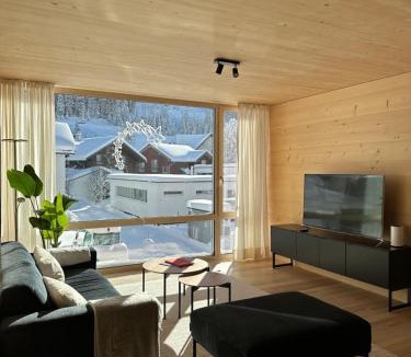 Andermatt Apartment | Mondholz Ferienwohnung