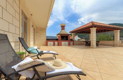 Mokosica Apartment | Mondo Room 1 - One Bedroom Apartment, Sleeps 2