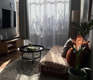 Moonee Ponds Apartment | Monee apartment