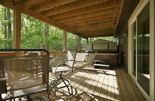 High Point House | Moneta Memories — Hot Tub & Fire Pit