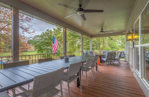 Afton House | #MonkeyIslandHideaway - Stylish lake front home on Grand Lake, OK!