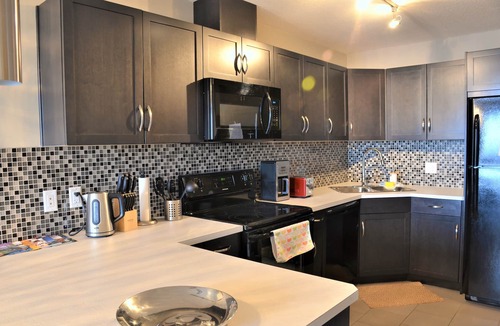 Victoria Park Condo | Monki-Di Executive Suites - Alura