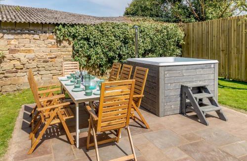 Pontefract House | Monkroyd House