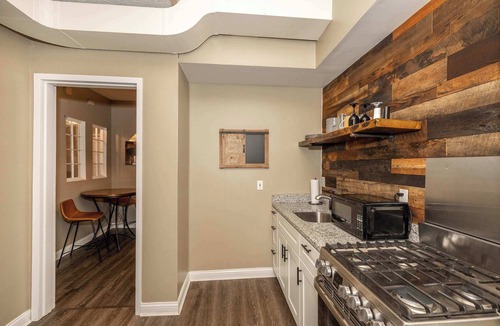 Newport Condo | Monmouth Lofts