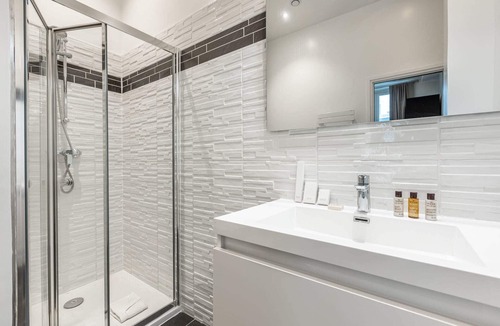 Gaillon Apartment | Monsigny V - One Bedroom Apartment, Sleeps 3
