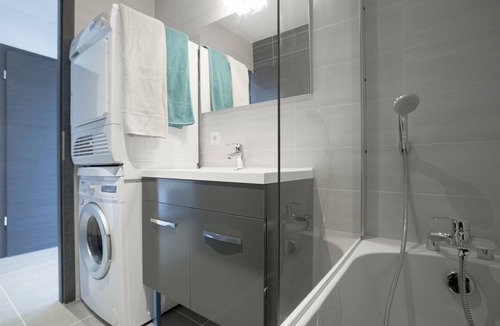 Cessenaz Apartment | Mont Blanc Apartment - Lake View Floor 2