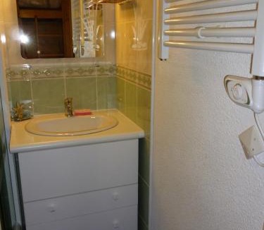 Manigod Apartment | MONT BLANC SOLEIL E-2