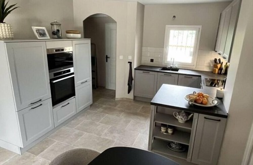 Plage de la Garonnette Villa | Mont Cabasse Comfortable holiday residence