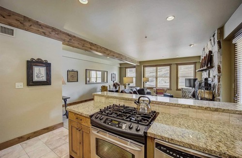 Deer Valley House | Mont Cervin #22 by Avantstay Luxury Ski in Ski out Home in Park City!