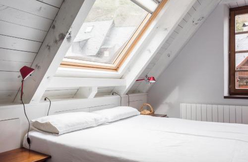 Garos House | Mont dera Solana by Totiaran
