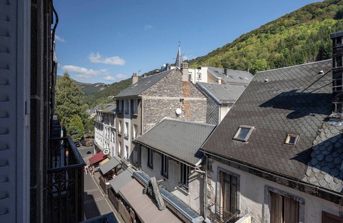 Mont-Dore Apartment | MONT DORE - Charming T2 Plus with WIFI, Sleeps 6