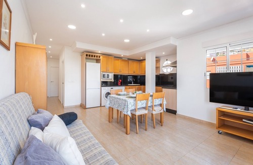 Cullera Apartment | Mont Pele Apartment with Private Terrace, Wi-Fi, and Air Conditioning
