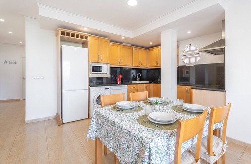 Cullera Apartment | Mont Pele Apartment with Private Terrace, Wi-Fi, and Air Conditioning