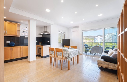 Cullera Apartment | Mont Pele Apartment with Private Terrace, Wi-Fi, and Air Conditioning