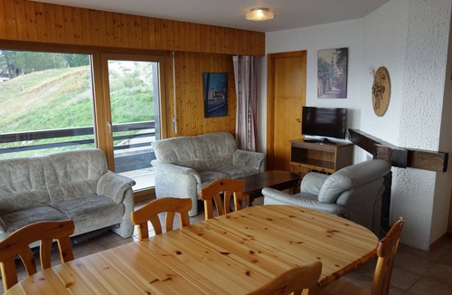 Veysonnaz Apartment | Mont-Rouge E 010 - VIEW apartment 8 pers