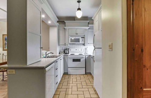 Mont-Tremblant Condo | Mont-Tremblant - Les Manoirs | 110-9
