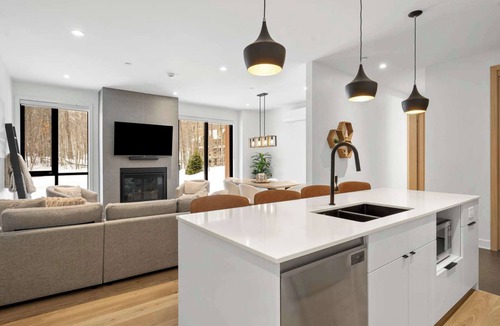 Versant Soleil Condo | Mont-Tremblant - New Luxury Condo with Mountain Access | Ostrya 104