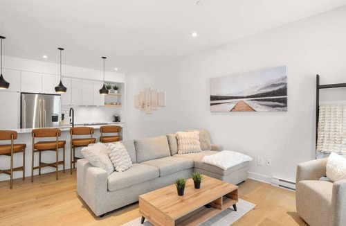 Versant Soleil Condo | Mont-Tremblant - New Luxury Condo with Mountain Access | Ostrya 104
