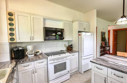Tremblant-Les-Eaux Condo | Mont-Tremblant - Tremblant-Les-Eaux 201-01
