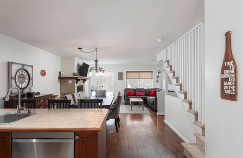 Mont-Tremblant House | Mont Tremblant ~ The Bête Bunker ~ Golf & Skiing