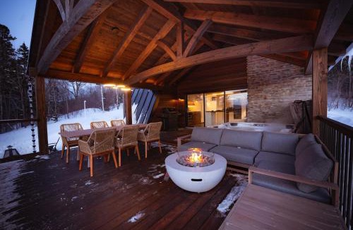 Lac Beauport Cabin | Montagne le Maelström