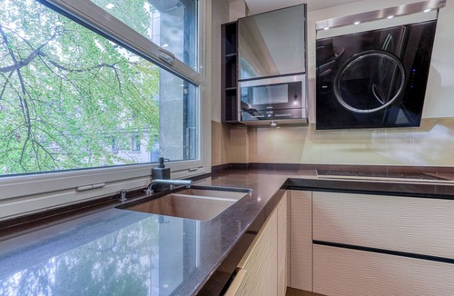 Champs-Elysees Apartment | MONTAIGNE EXECUTIVE SUITE