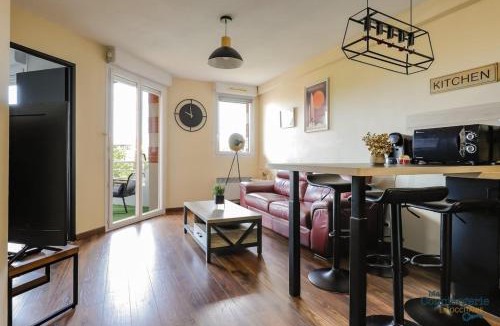 Blagnac Apartment | Montaigne - Proche Tram - 5min Aéroport