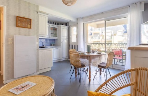 Cabourg Apartment | Montaigu by Interhome