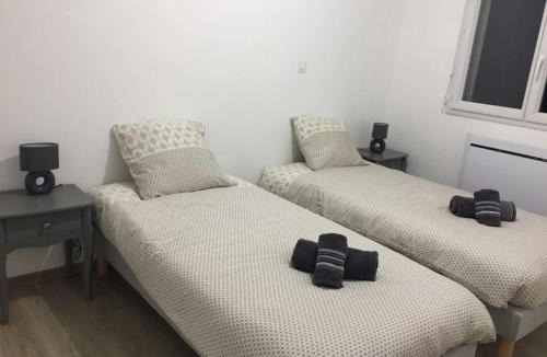 Montalieu-Vercieu House | MONTALIEU SEJOUR Maison Les Lys