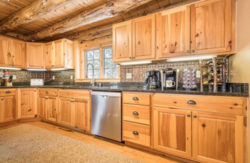 Mountainside House | Montana East | Stunning Cabin, Mountain Views!