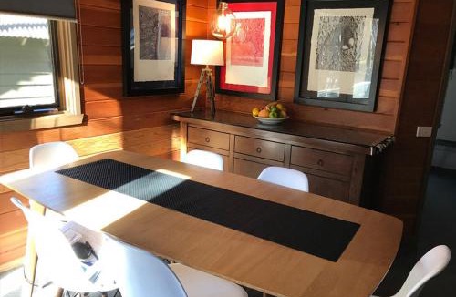 Dinner Plain House | Montane