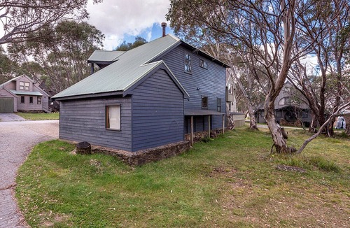 Dinner Plain Ski Chalet | Montane - Dinner Plain