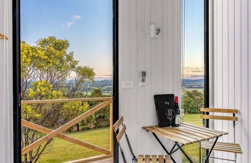 Ararat House | Montara Views 2 by Tiny Away