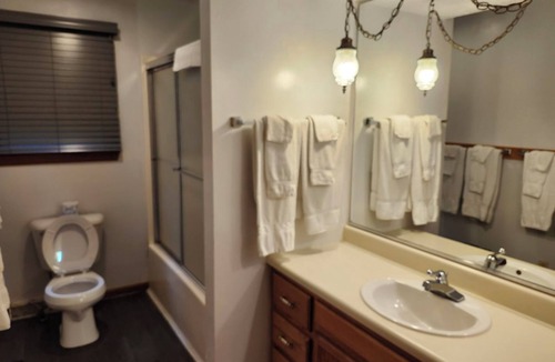 Hartshorn Hotel | Montauk Lodge