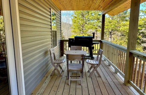 Salem Cabin | Montauk Valley Cabins, Montauk Valley Cabins-2 Miles From Montauk State Park