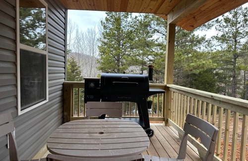 Salem Cabin | Montauk Valley Cabins, Montauk Valley Cabins-2 Miles From Montauk State Park