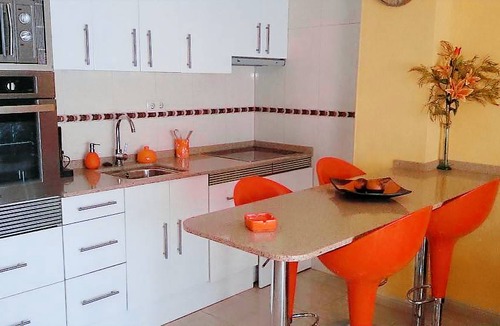 Salou City Centre Apartment | Montblanc 107