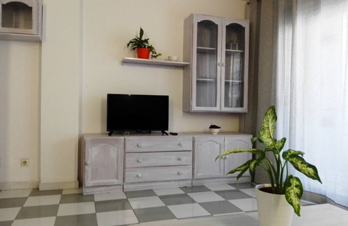 Salou City Centre Apartment | Montblanc 308