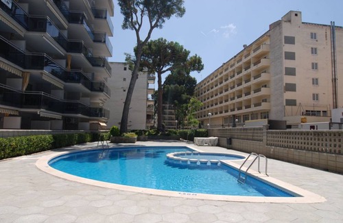 Salou City Centre Apartment | Montblanc 308