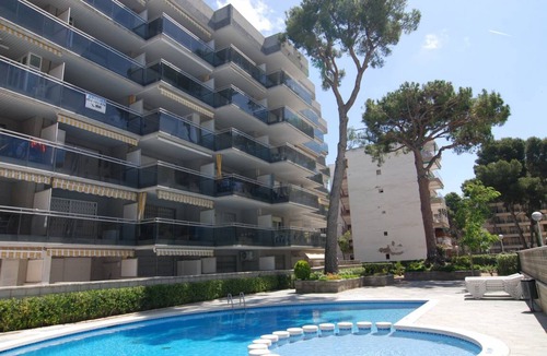 Salou City Centre Apartment | Montblanc 308