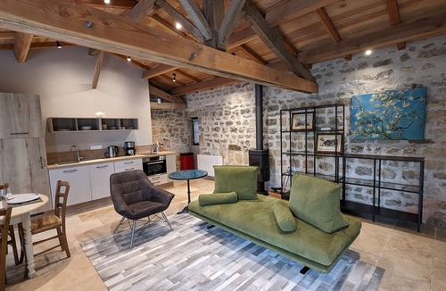 Soyaux Bed & Breakfast | Montboulard