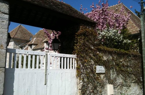 Montchauvet House | Montchauvet: A pretty sheepfold less than an hour from Paris