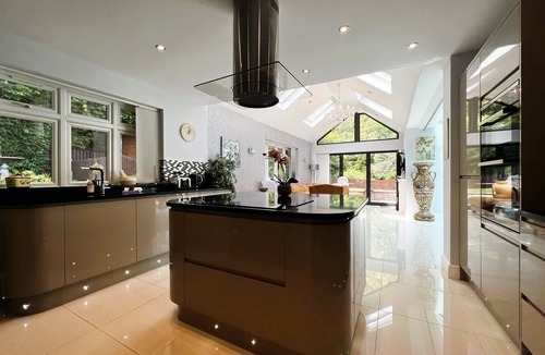 Niton House | Monte Bre