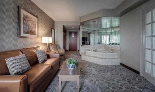 Unionville Hotel | Monte Carlo Inn Markham