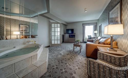 Unionville Hotel | Monte Carlo Inn Markham